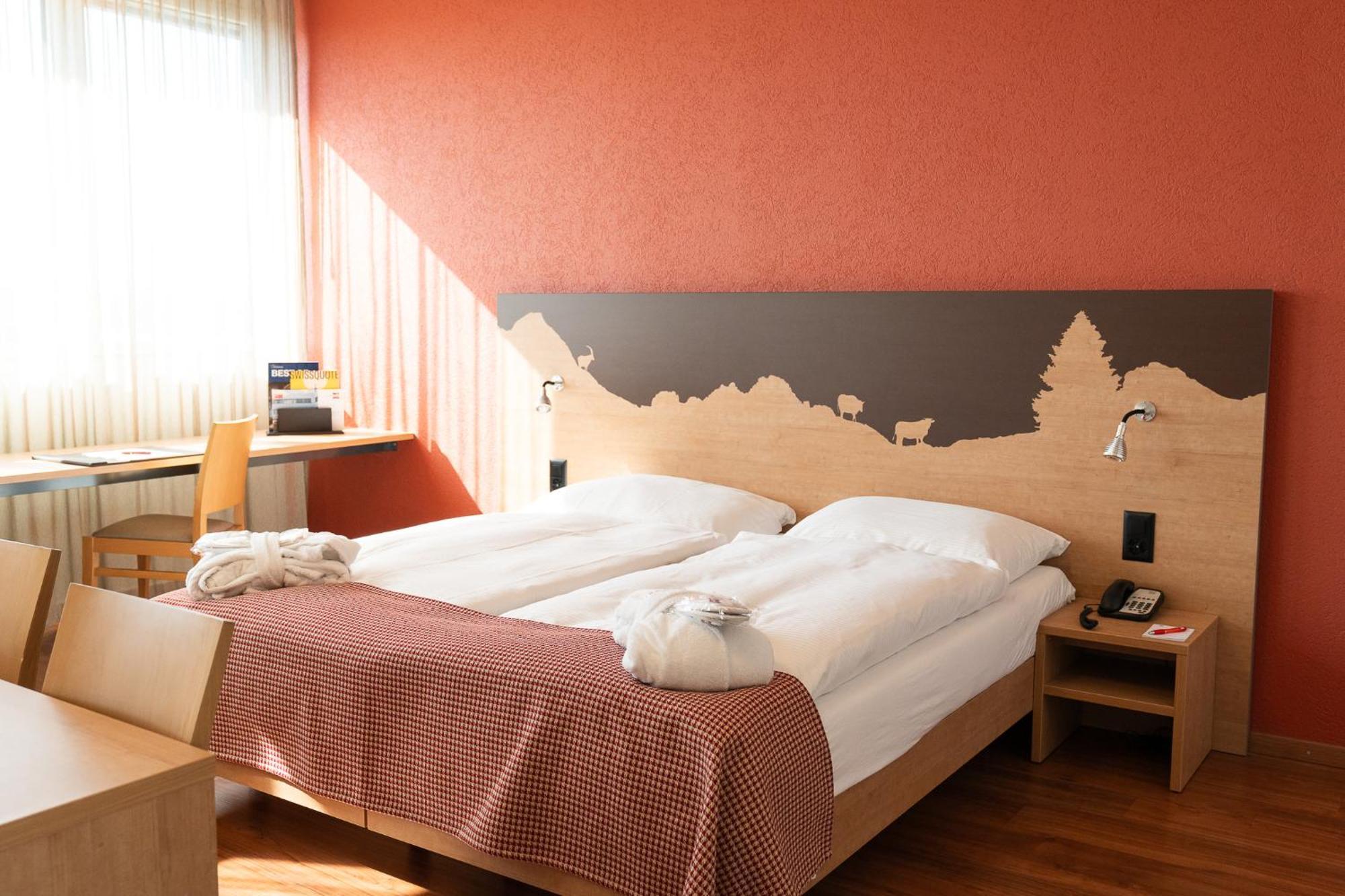 Swissever Hotel Zug Steinhausen Room photo